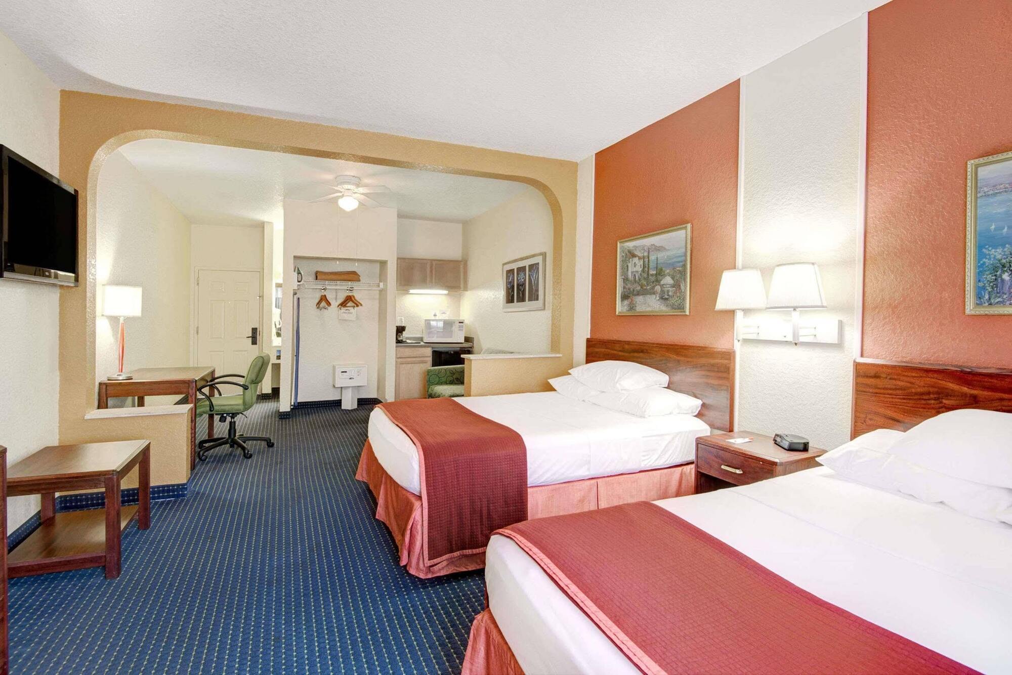 Howard Johnson By Wyndham San Antonio Hotel & Suites Ngoại thất bức ảnh