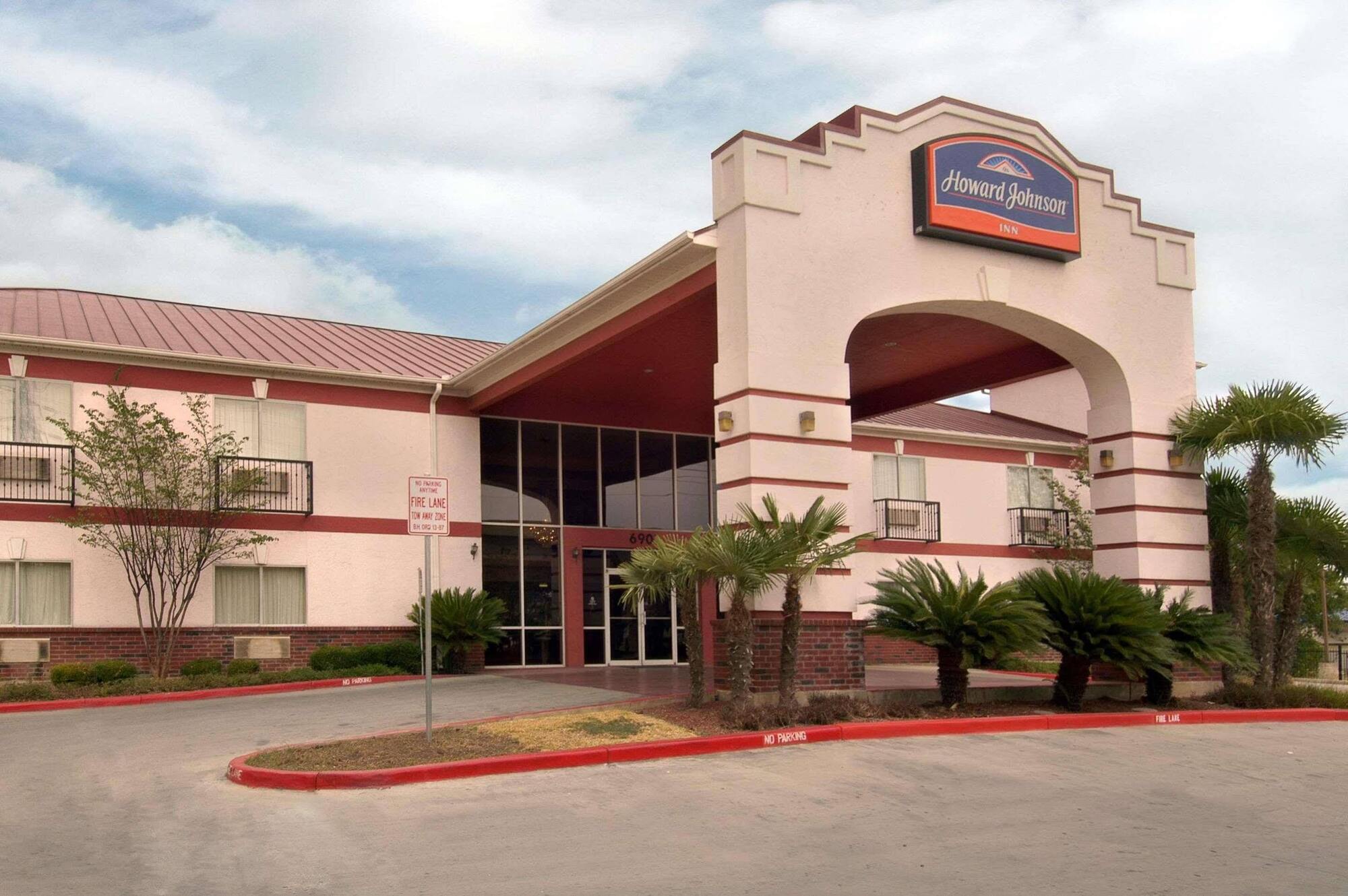 Howard Johnson By Wyndham San Antonio Hotel & Suites Ngoại thất bức ảnh